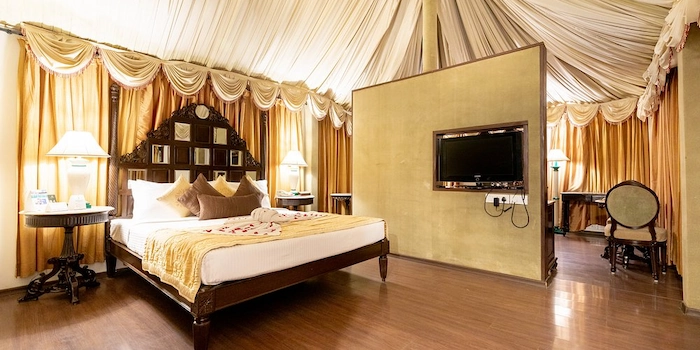 Heritage suite interior at Fort JadhavGadh