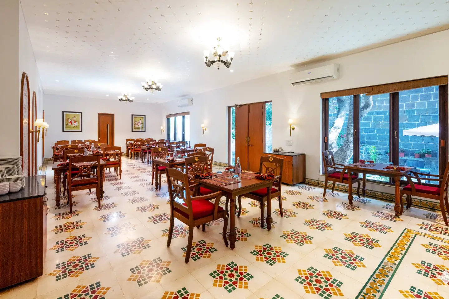 Restaurants near Pune at Chhajja