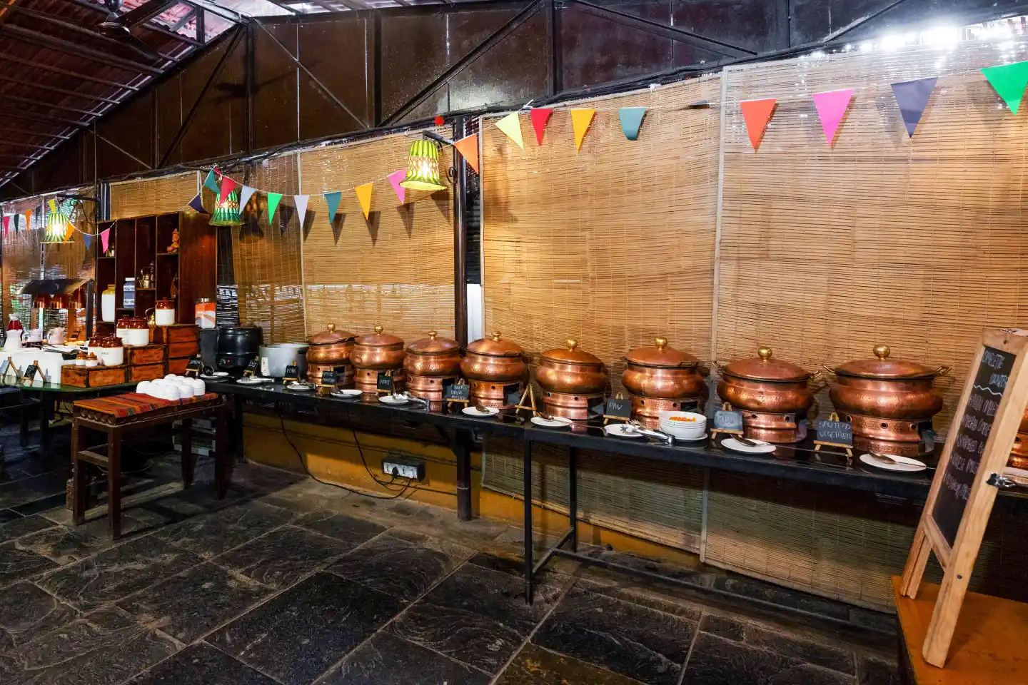 Best Restaurants near Pune - Payatha