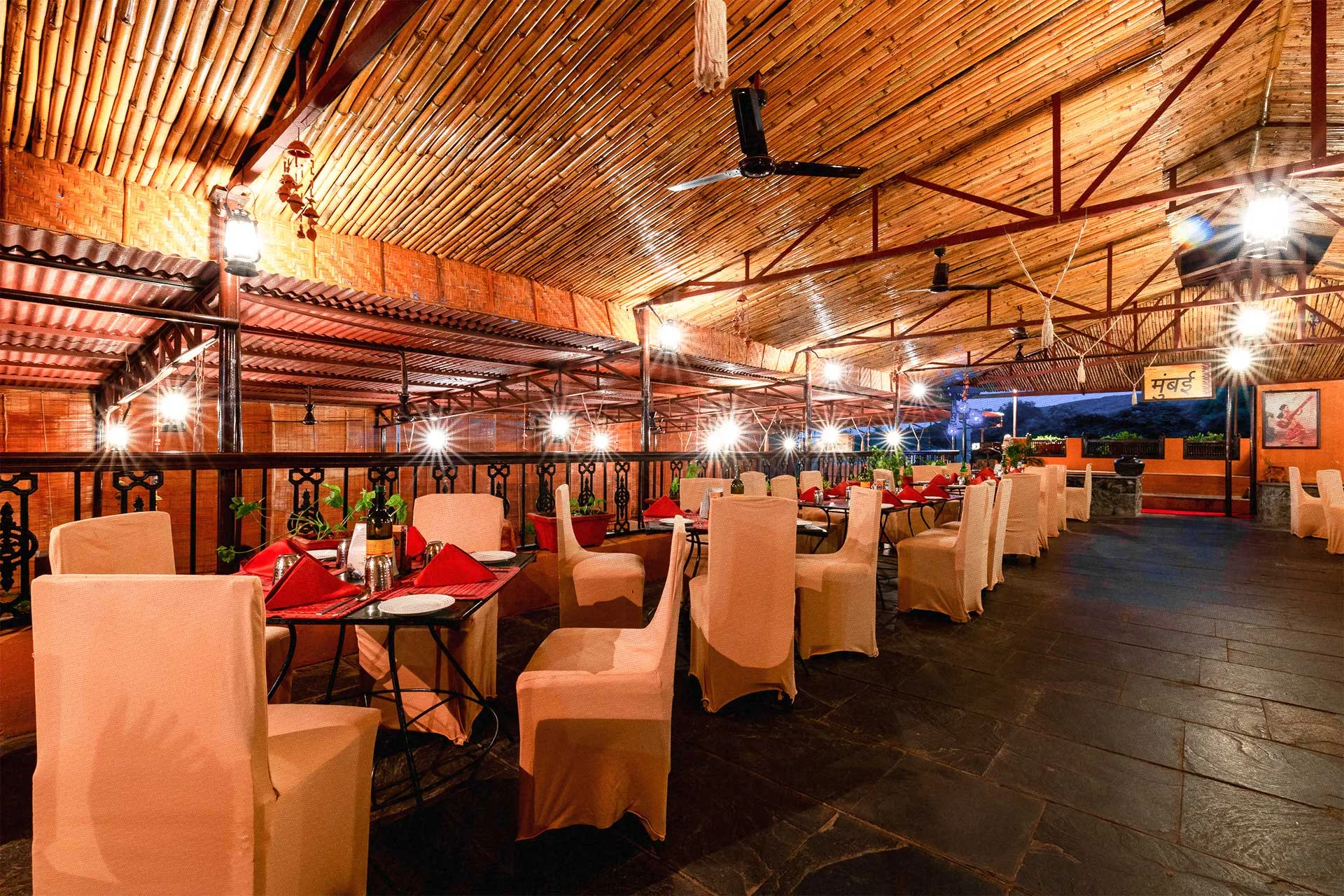 Best Restaurants near Pune - Payatha