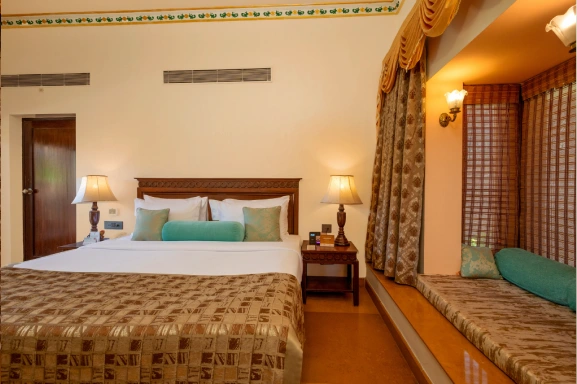 Heritage Resort near Pune - Hill View Rooms at Fort JadhavGADH