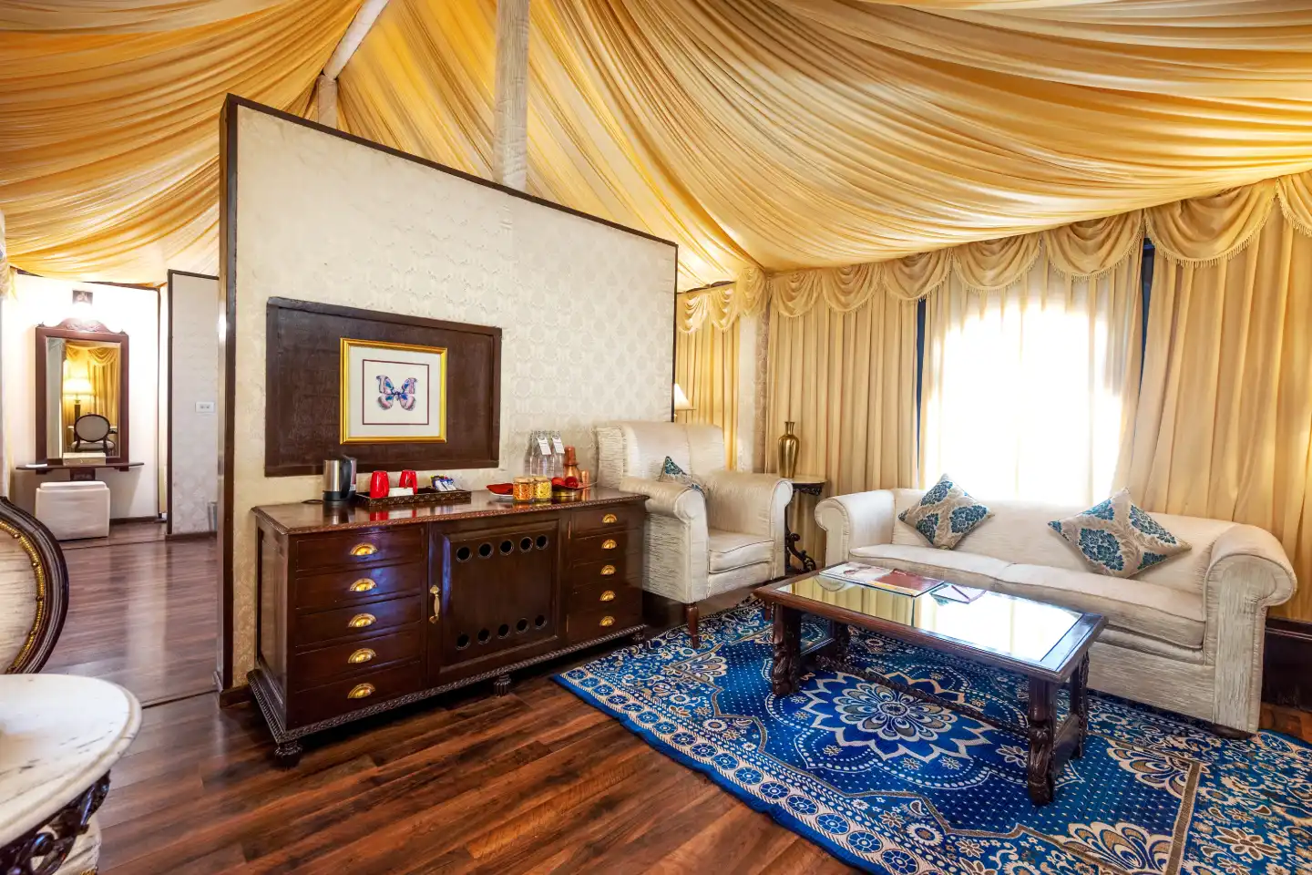 Top Resort near Pune - Museum Suite at Fort JadhavGADH