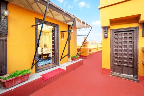 Fort JadhavGADH Resort near Pune Gateway - Museum Suite