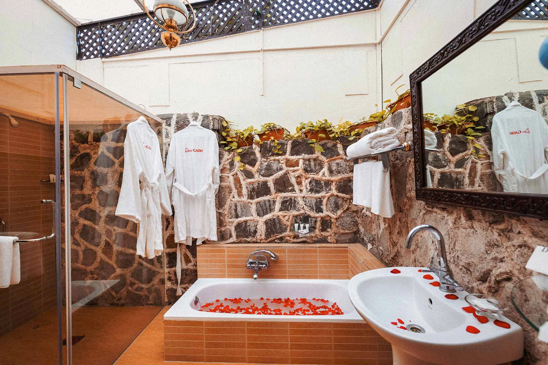 Holiday Resort near Pune and Mumbai - Maharani Suite